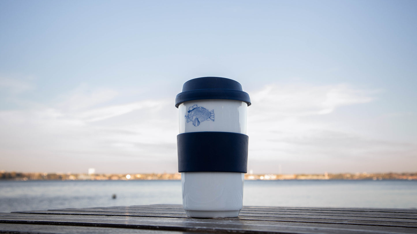 To Go Becher Fischschwarm