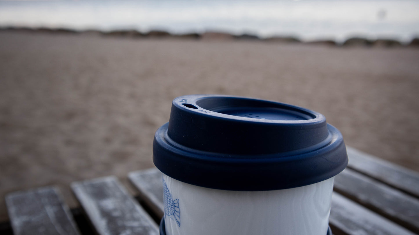 To Go Becher Fischschwarm